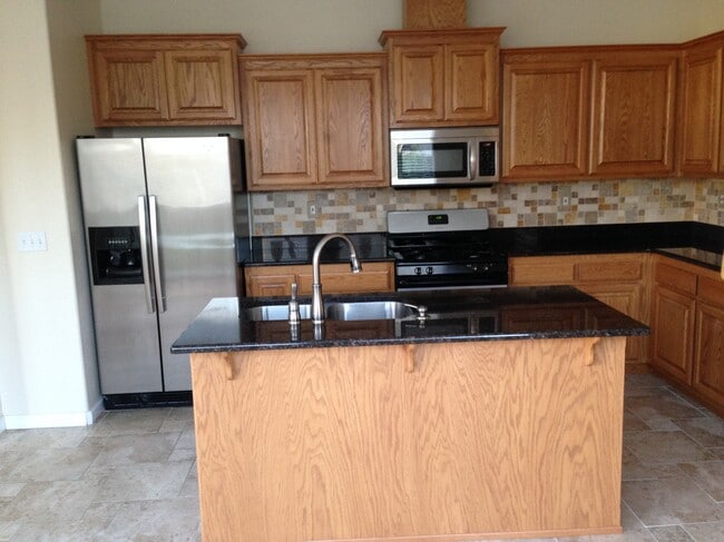 Photo - 1805 E Gum Ave