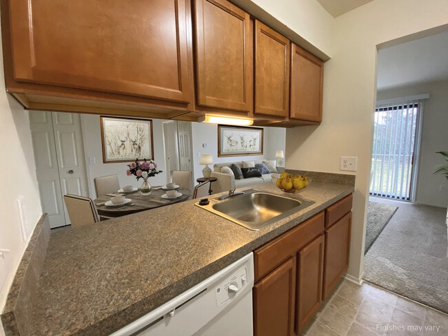 Iris View - Cocina - Stone Ridge Apartments