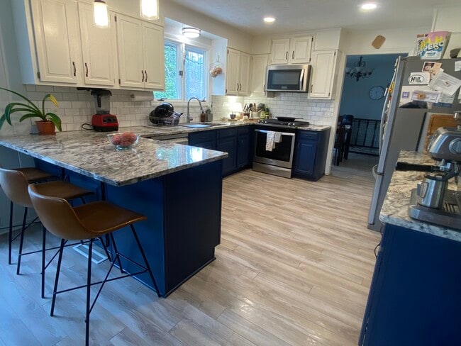 Photo - 711 Oak Terrace Ln