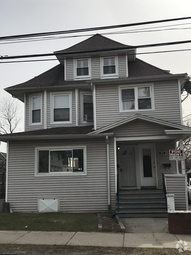 Building Photo - 271-273 Bronx Ave Unit Second floor Rental