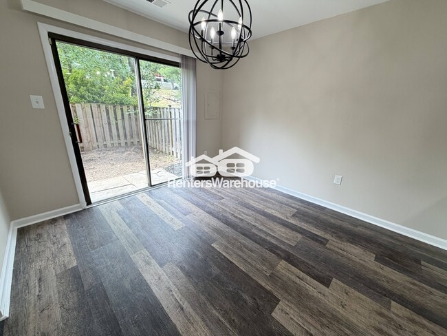 Photo - 7538 Woodbine Dr