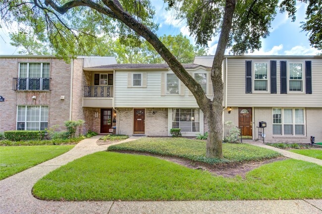 Photo - 824 Wax Myrtle Ln