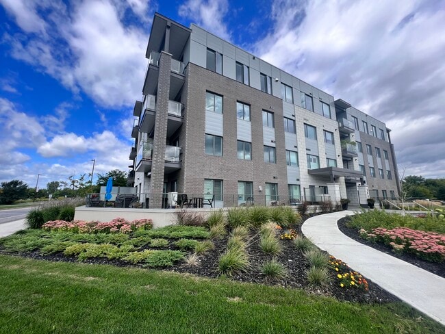 Photo - 280 Herzberg Rd Unité 404