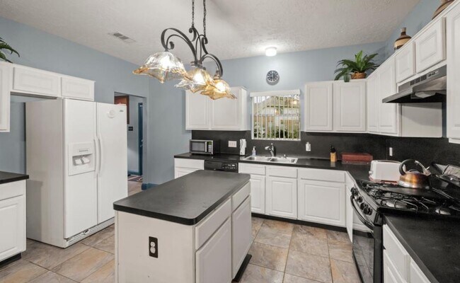 Photo - 15919 Timber Chase Dr