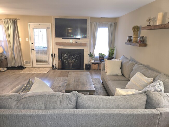 Photo - 9 Balsam Ct Unit 14