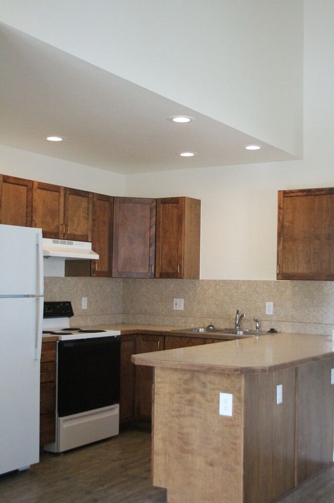 Photo - Riverbridge Apartments