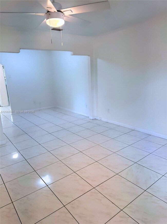 Photo - 672 NE 130th St Unit 672