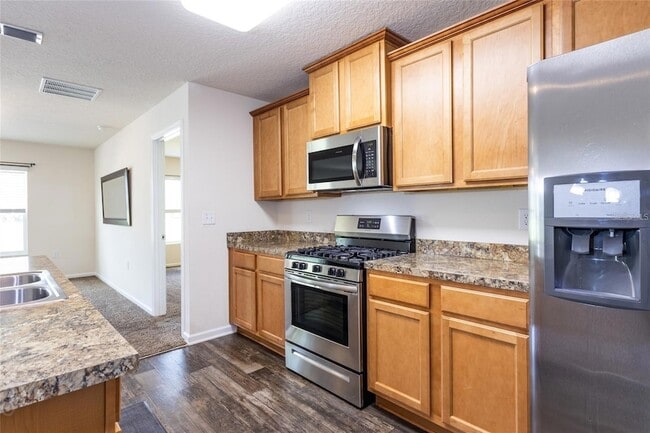 Photo - 131 Fairway Ct