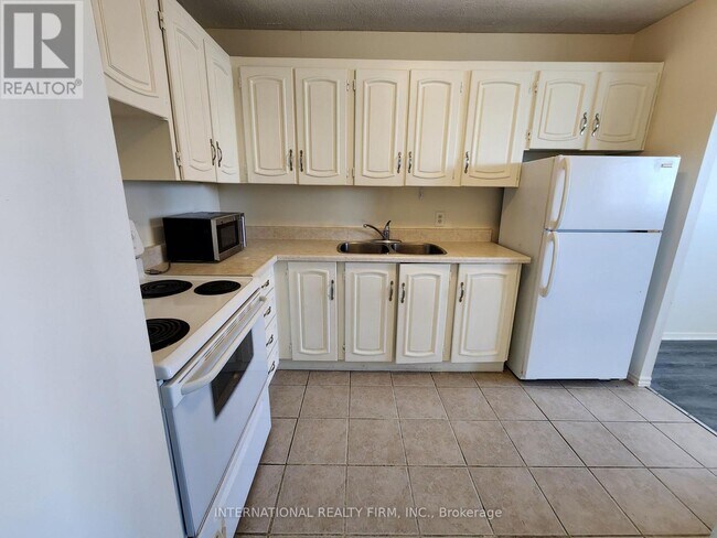 Photo - 215 Glenridge Ave Unit 1102