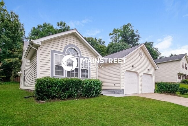 3 Bedroom Pet-Friendly Home in Raleigh, NC with Main Street Renewal