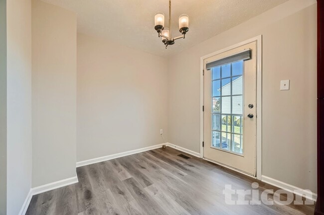 Photo - 3644 Derby Shire Cir