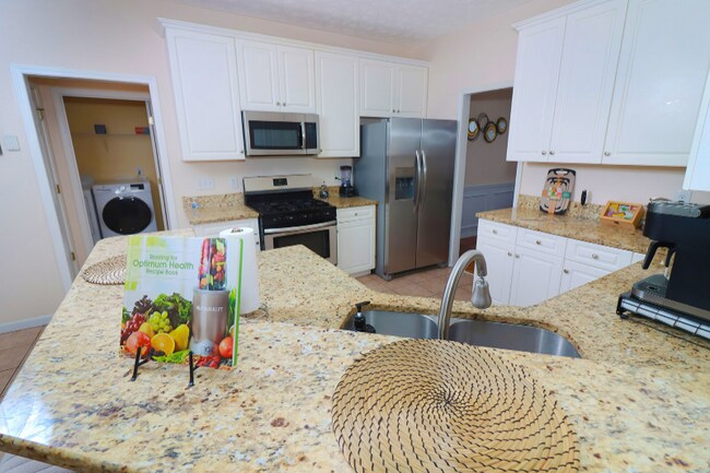 Photo - 1784 Clayhill Pointe SW