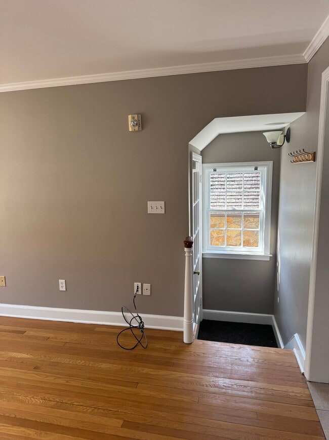 Photo - 1640 Whitney Ave Unit 2nd Floor