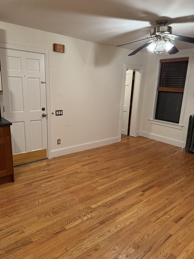 Photo - 702 Bloomfield St Unit 3