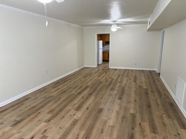 Photo - 1503 Valley Rd