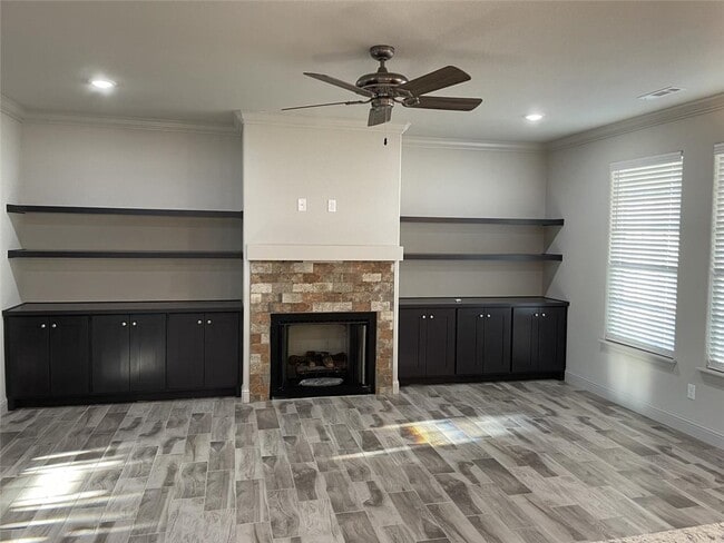 Photo - 204 Vicks Cir