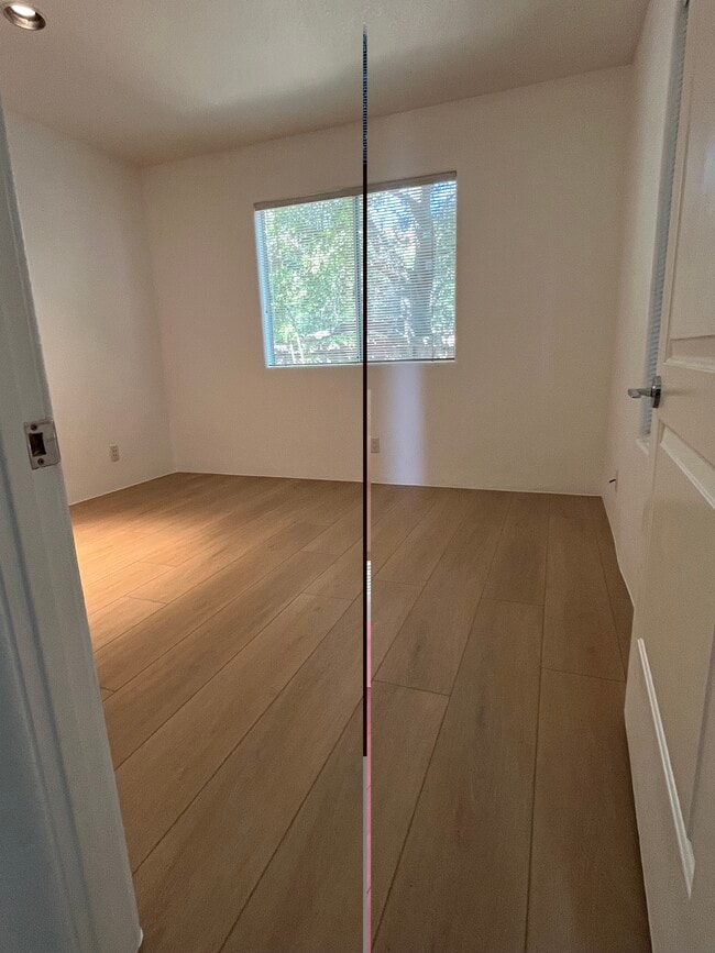 Photo - 23321 Ida Pl