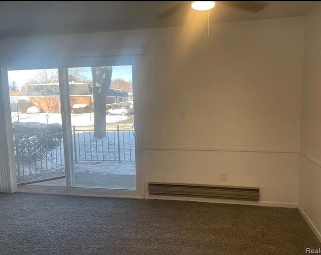 Photo - 1836 Colonial Village Way Unit 2