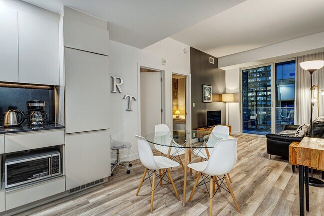 Photo - 2061 Rue Stanley Unité SI ID1353845P