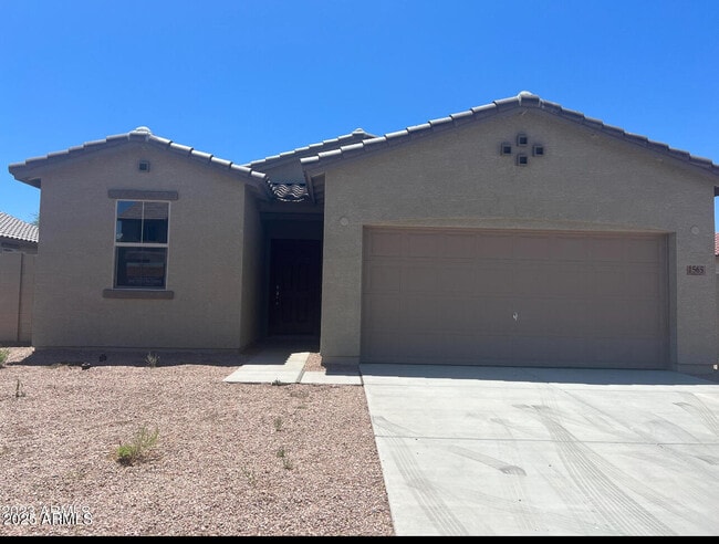 Photo - 1565 E Kingman Pl House