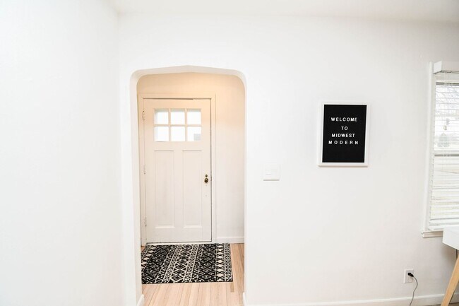 Photo - Stylish Furnished Duplex with Modern Finis...