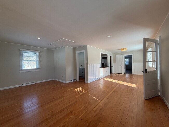 Photo - 2 Cochituate Rd