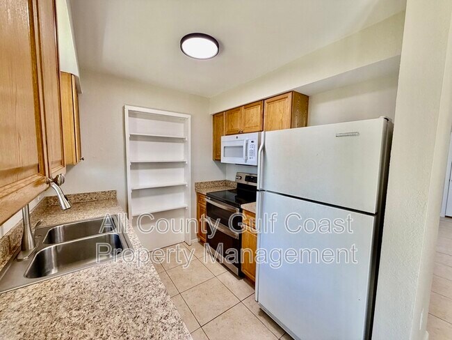 Photo - 1023 Lillian St