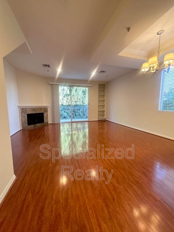 Photo - 5716 Whitsett Ave Unit 14