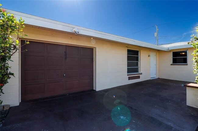 Photo - 269 E Tarpon Blvd NW