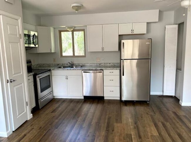 Building Photo - 2512 E Monument St Unit 2512