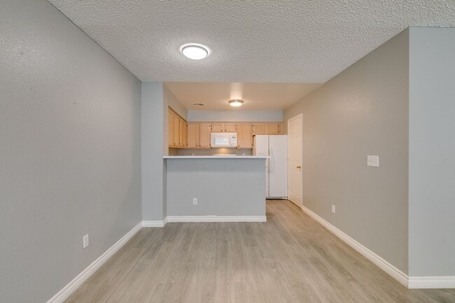 Photo - 2117 Willowbury Dr