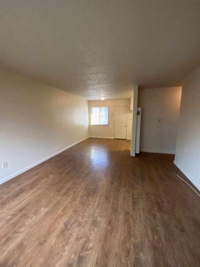 Photo - Great 1 bedroom 1 bath in Oakdale Unit 2