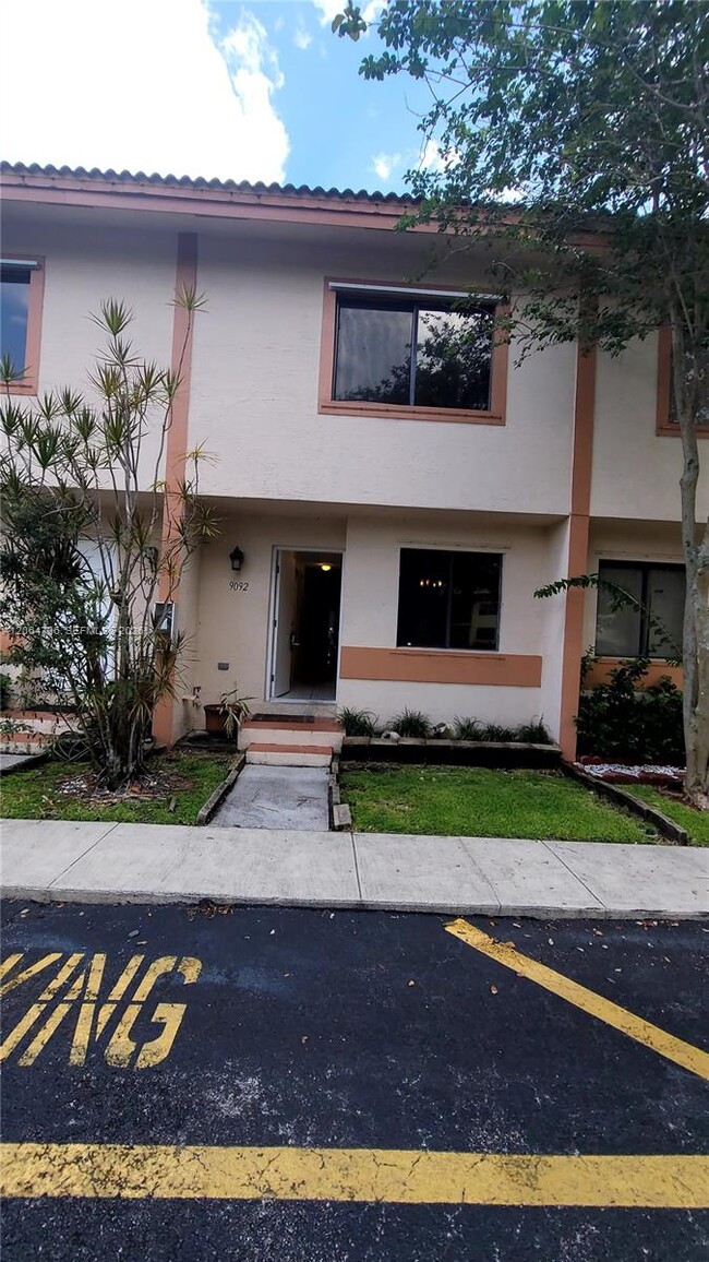 Photo - 9092 NW 40th St