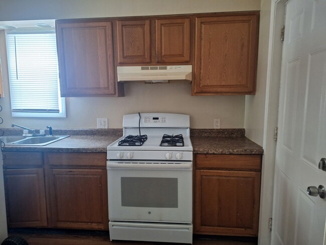 Photo - 702 N Catherine St