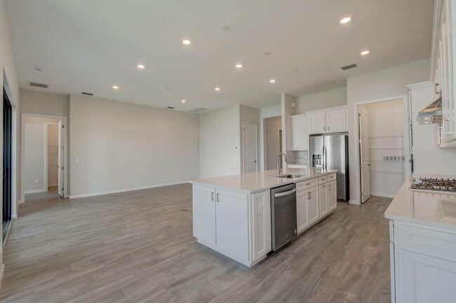 Photo - 837 SE Courances Dr