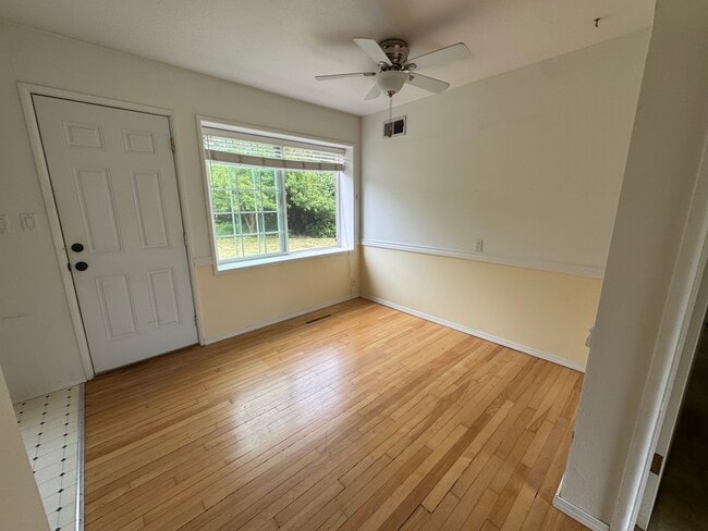 Photo - 12080 SW Fairfield St