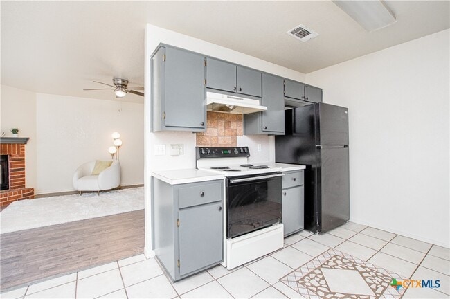 1306 Elke Cir