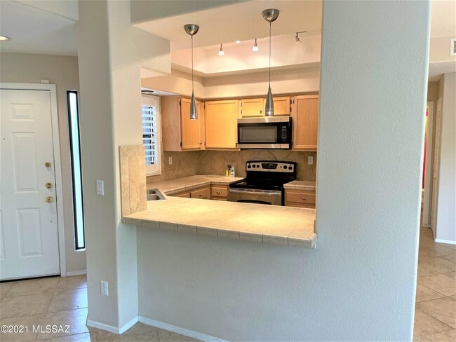 Photo - 6655 N Canyon Crest Dr Unit 21104