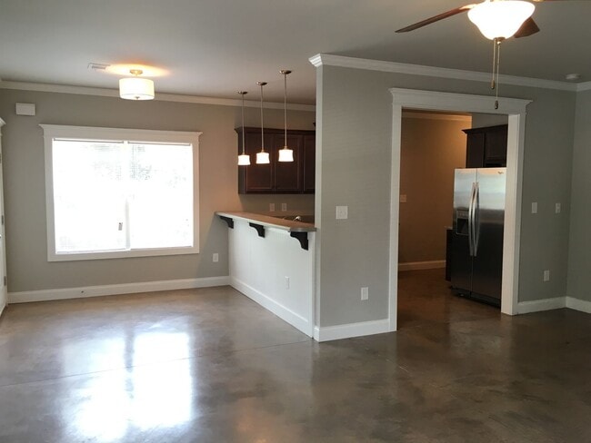 Photo - Pre- Leasing Fall 2026 5 Bedroom Near Down...