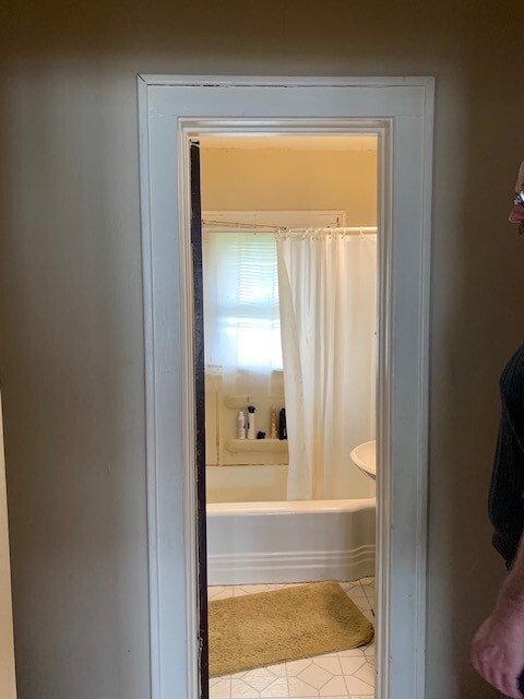 Photo - 612 W Cherokee Dr