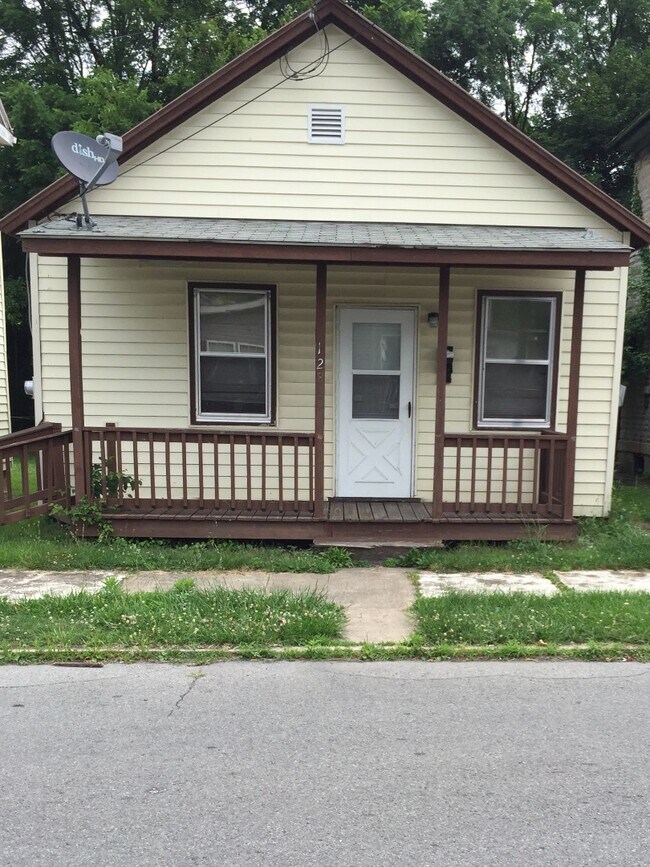 Photo - 128 W Water St