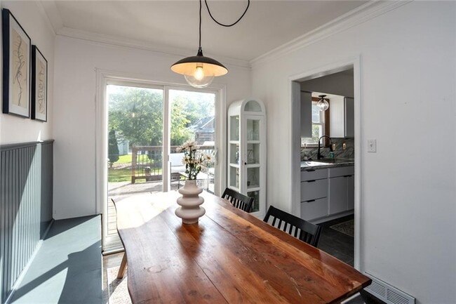 Photo - 1909 46th St