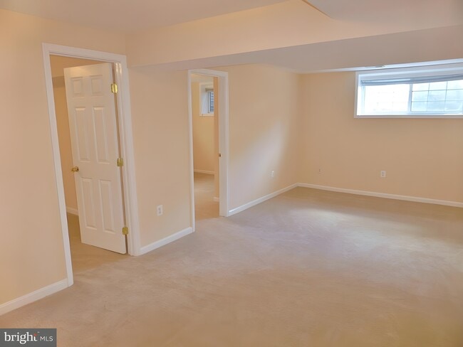 Photo - 5208 Heming Ave