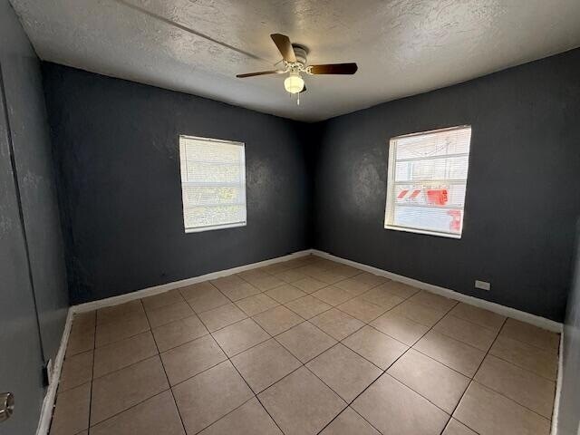 Photo - 1913 Division Ave