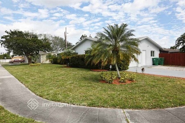Photo - 4904 SW 90th Ave