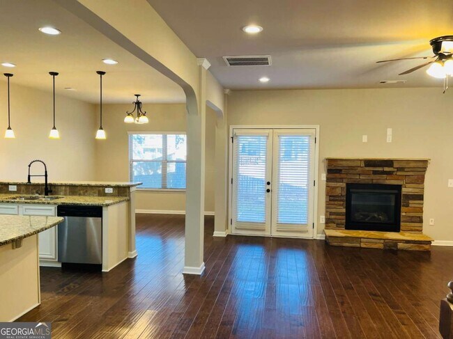 Photo - 7 Hollow Way Point