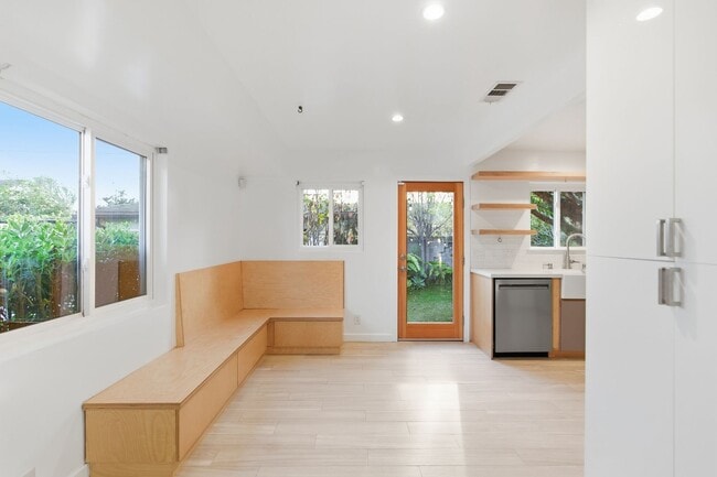 Photo - Beautiful 3 Bed + 2 Bath House + Front & Back Yard, Garage, Driveway