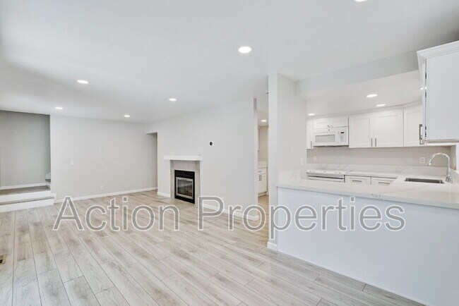 Photo - 2091 San Luis Ave