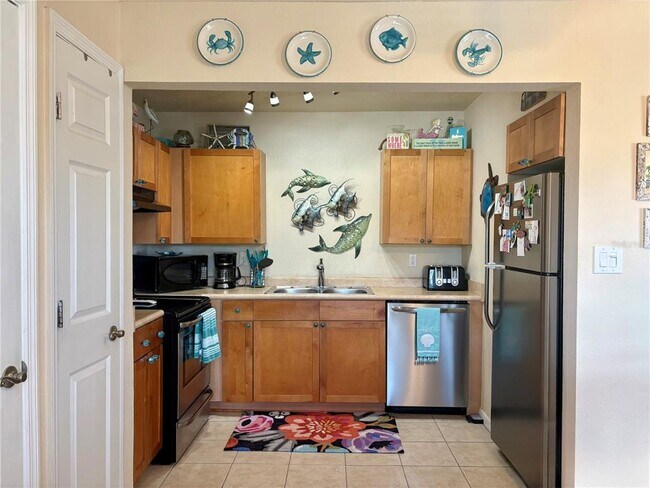 Photo - 5184 Beach Dr SE Unidad D