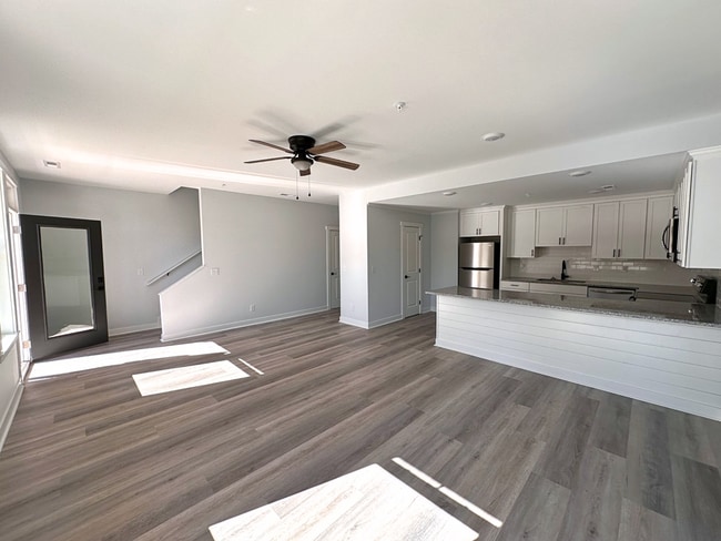 Photo - 1426 Navaho Trail Unit 208